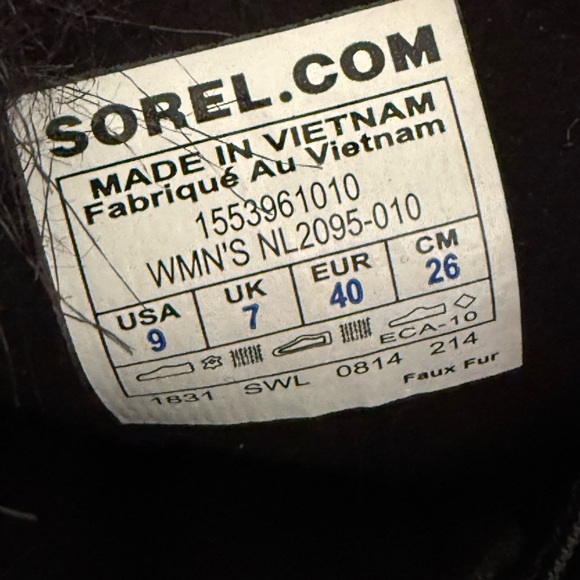 Sorel twisted Tivoli boot Size 9 Black Faux Fur - Picture 10 of 10